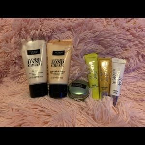 Hand creams/ Lipgloss